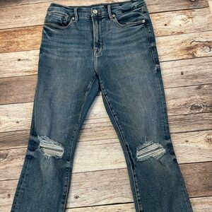 Good American Good Legs Stovepipe Jeans. High rise Good American Jeans.